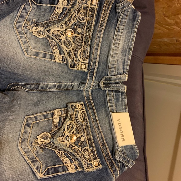 Jeans - Picture 3 of 4